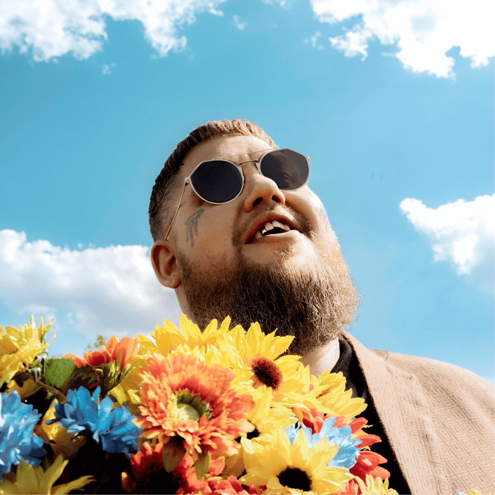 Album cover art for "What Do You Believe In?" by Bravo Hits