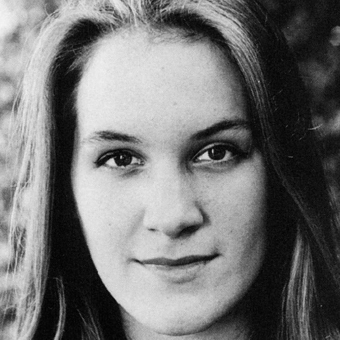 Photo of Zoe Waites