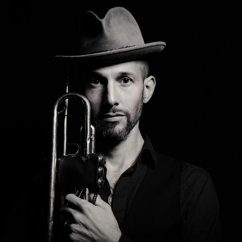 Photo of Michael Leonhart