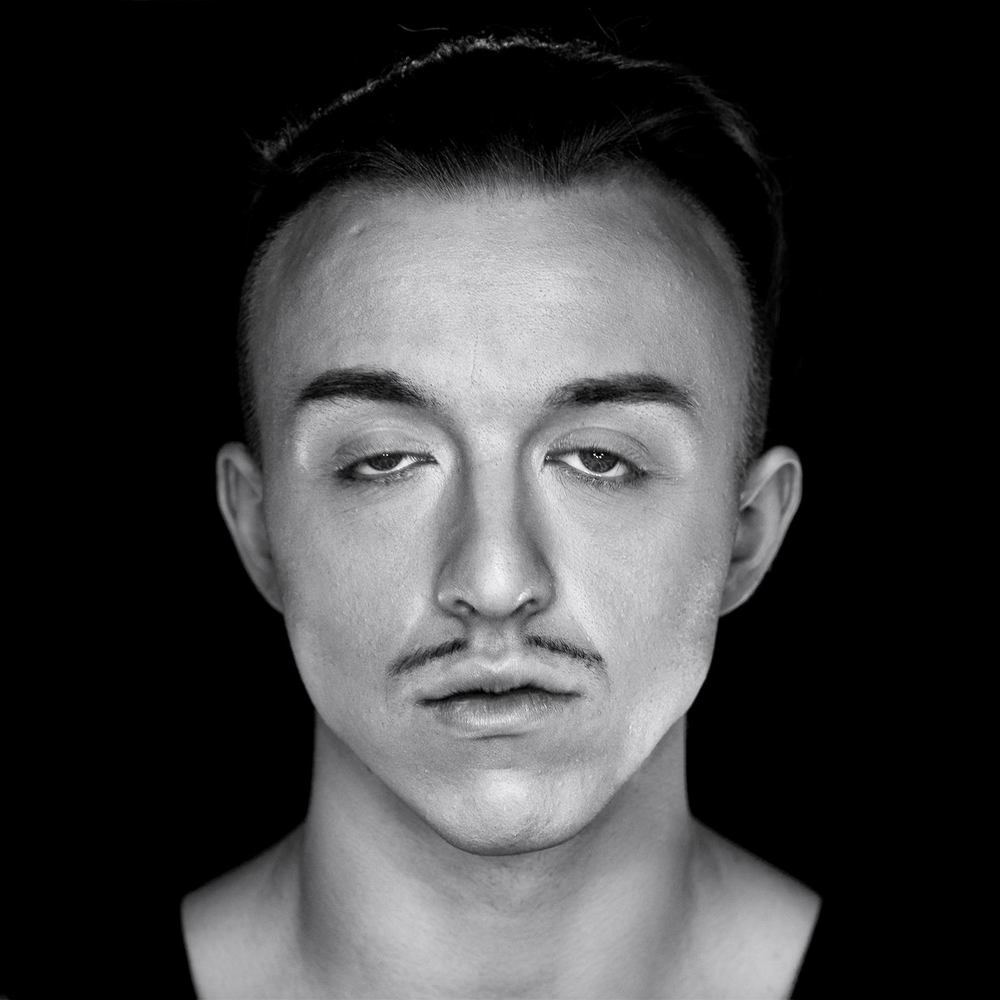 Guez Whoz Bak by Tommy Cash