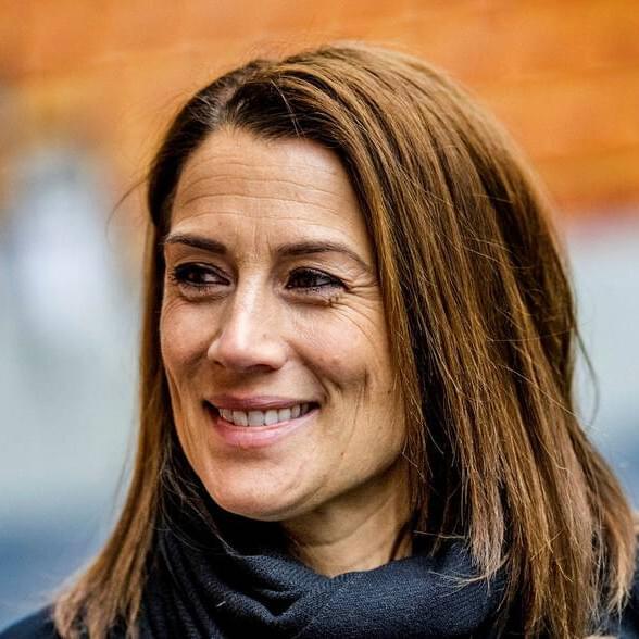 Photo of Jill Johnson