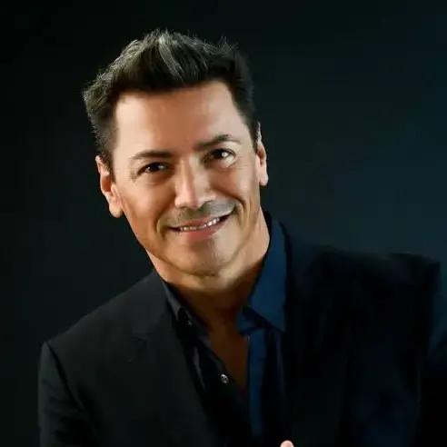 Photo of Gustavo Lara