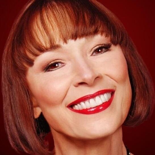 Karen Akers Profile Picture Photo of Karen Akers