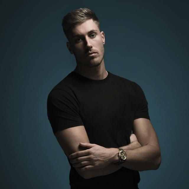Olly James Profile Picture Photo of Olly James