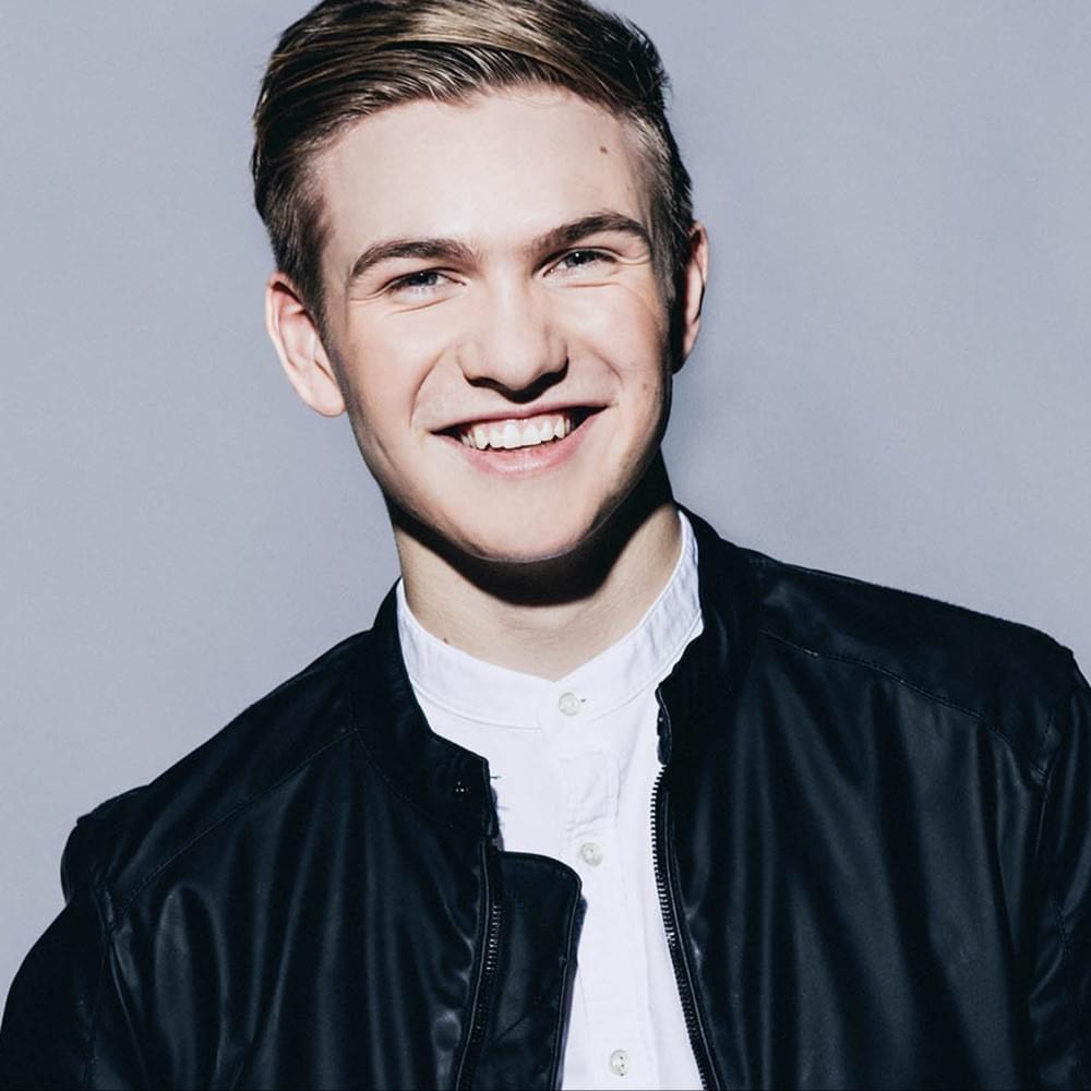 Photo of Ari Ólafsson