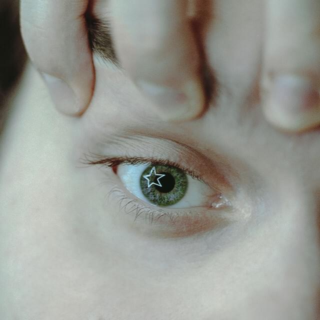 Album cover art for "Tähti" by Lauri Haav