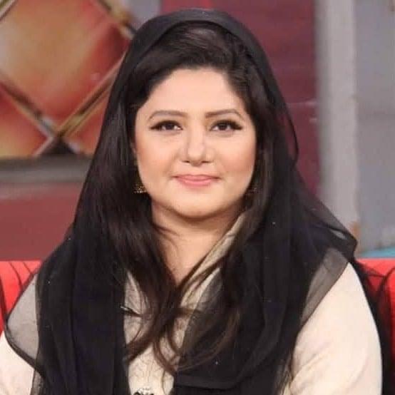 Hina Nasrullah Profile Picture Photo of Hina Nasrullah