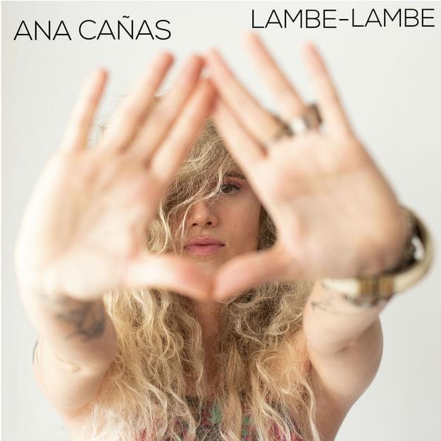 Album cover art for "Lambe-Lambe" by Ana Cañas