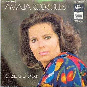 Album cover art for "Cheira a Lisboa" by Amália Rodrigues