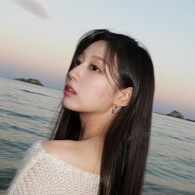 Jung Yein (정예인) Profile Picture Photo of Jung Yein (정예인)