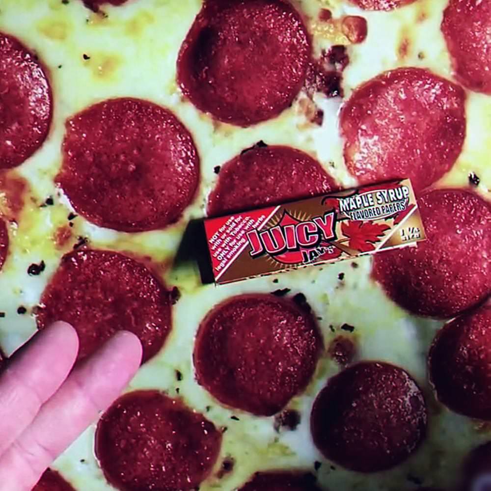 Album cover art for "Juicy Jays & Pizza" by Ksionrzu