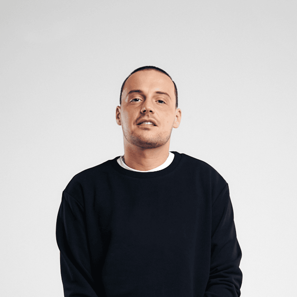 Cover image for Гуф (Guf)