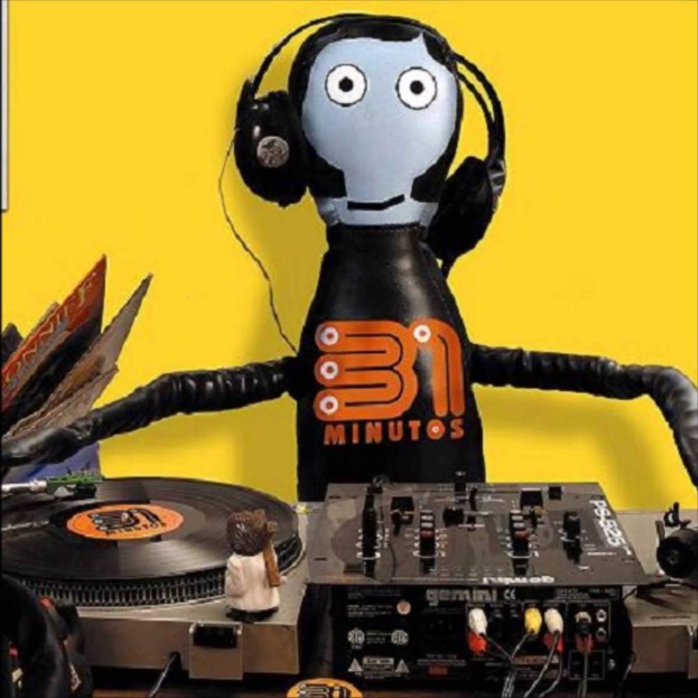 Album cover art for "Diente blanco, no te vayas" by 31 Minutos