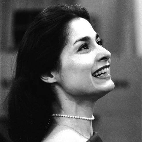 Photo of Carol Lawrence