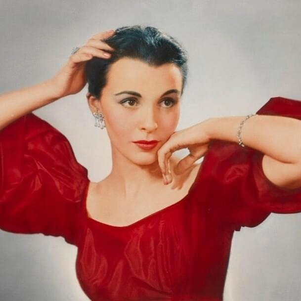 Claire Bloom Profile Picture Photo of Claire Bloom