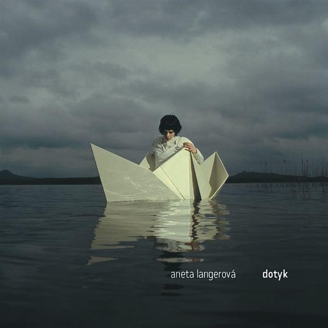 Album cover art for "Malá mořská víla" by Aneta Langerová