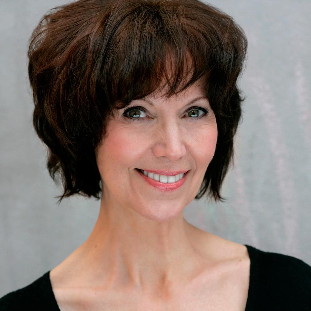 Photo of Lynne Wintersteller