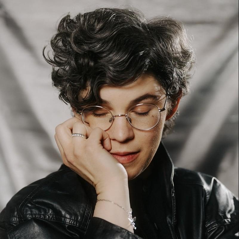 Rebecca Sugar Profile Picture Photo of Rebecca Sugar