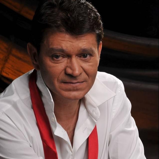 Cover image for Sinan Sakić