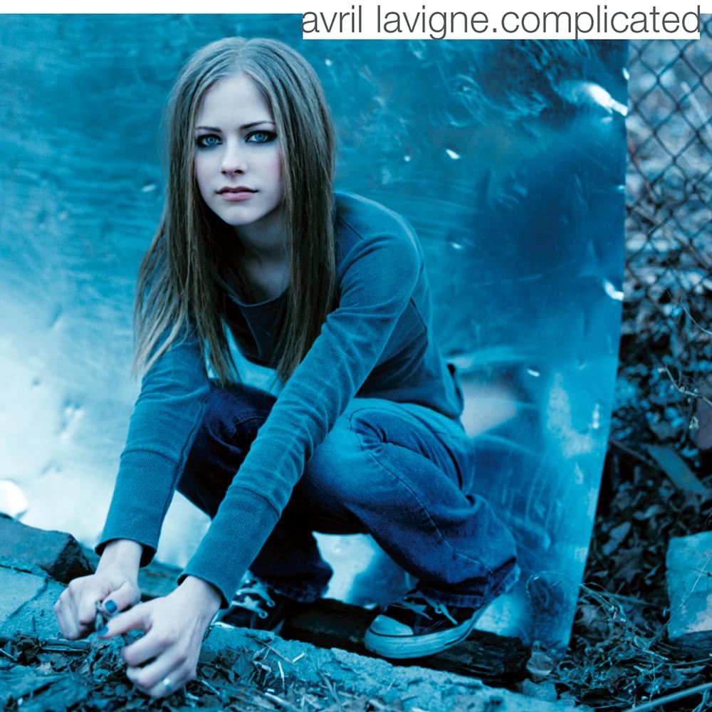 Album cover art for "Avril Lavigne - Complicated (Tradução em Português)" by Genius Brasil Traduções