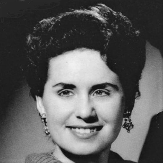 Photo of Margaret Lewis