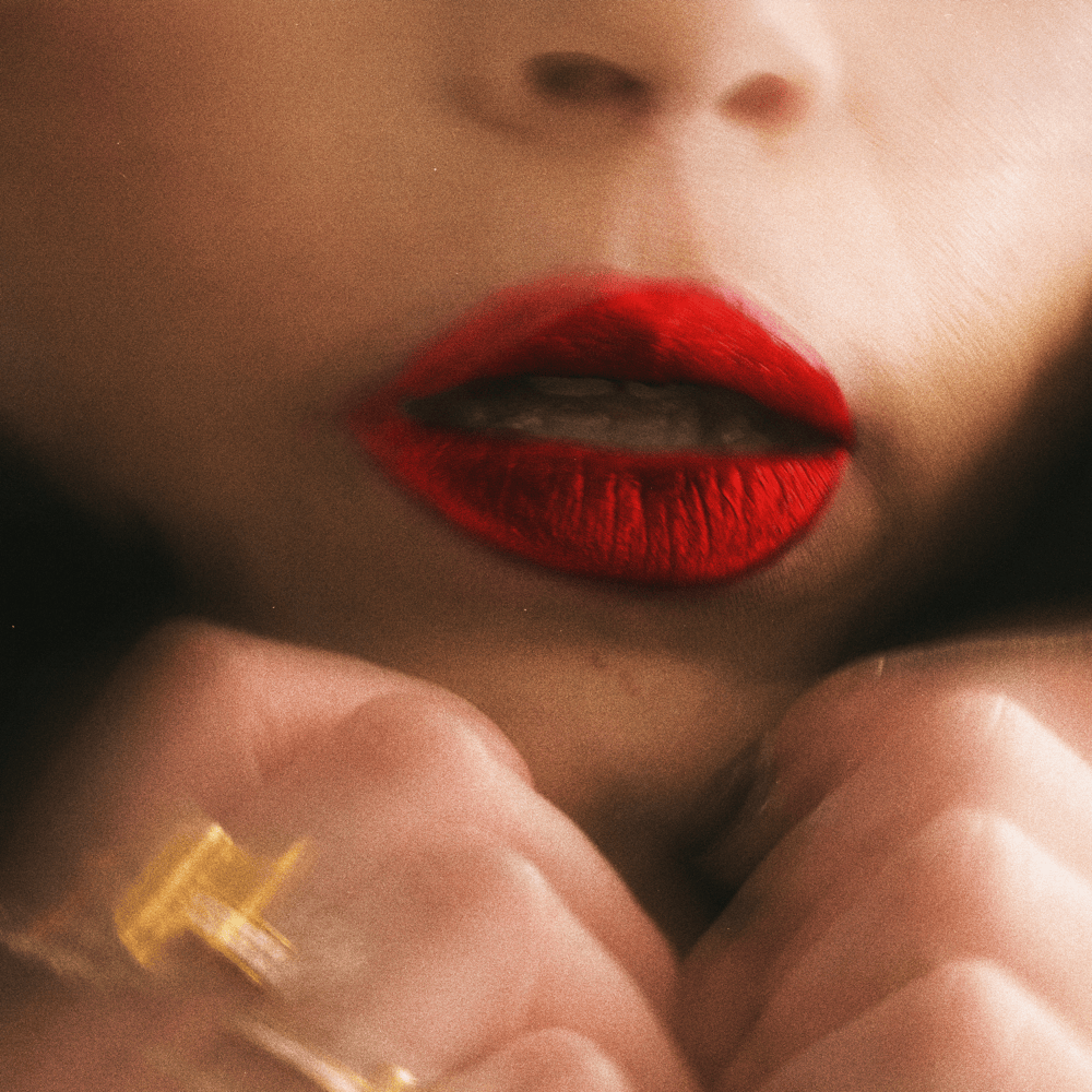 Album cover art for "FEMME FATALE" by Emma