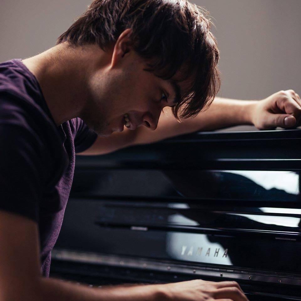 Alexander Rybak Profile Picture Photo of Alexander Rybak