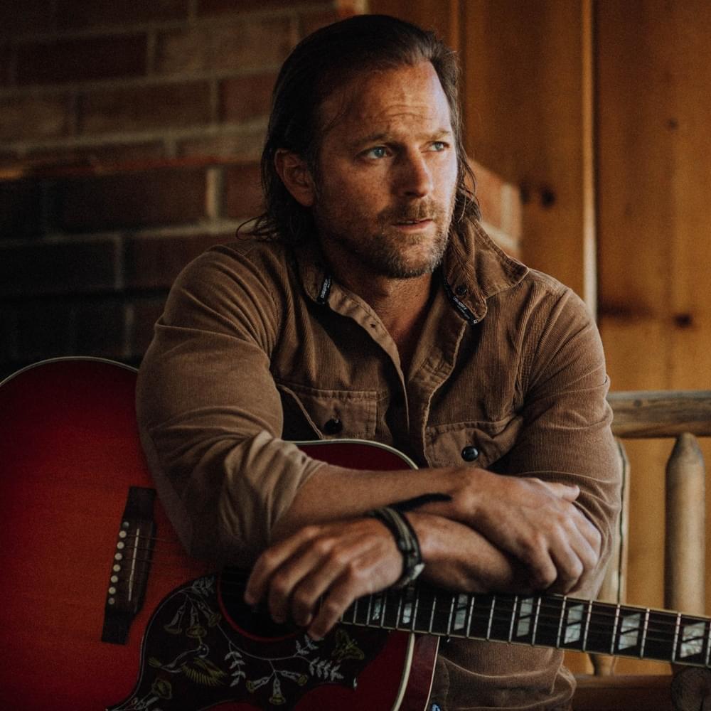 Photo of Kip Moore
