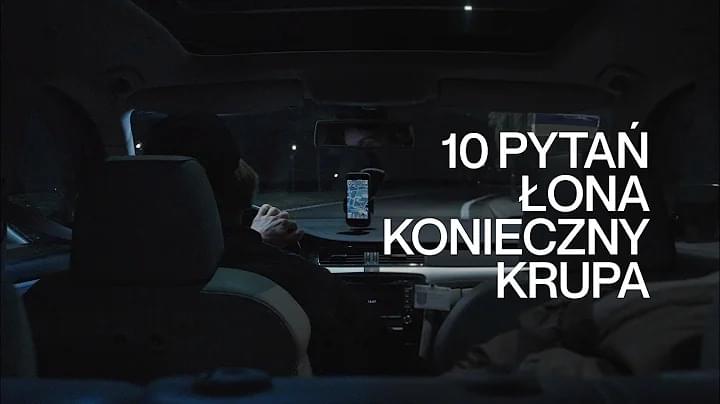 Album cover art for "10 PYTAŃ" by Łona