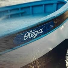 Album cover art for "Oléga" by Deluxe