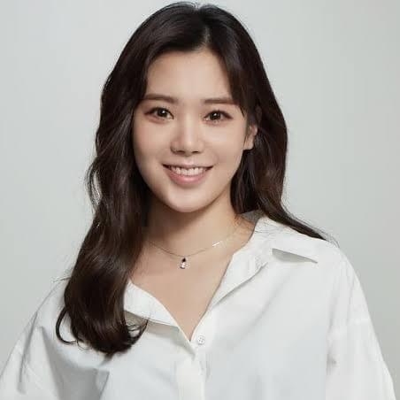 Lizzy (KOR) Profile Picture Photo of Lizzy (KOR)