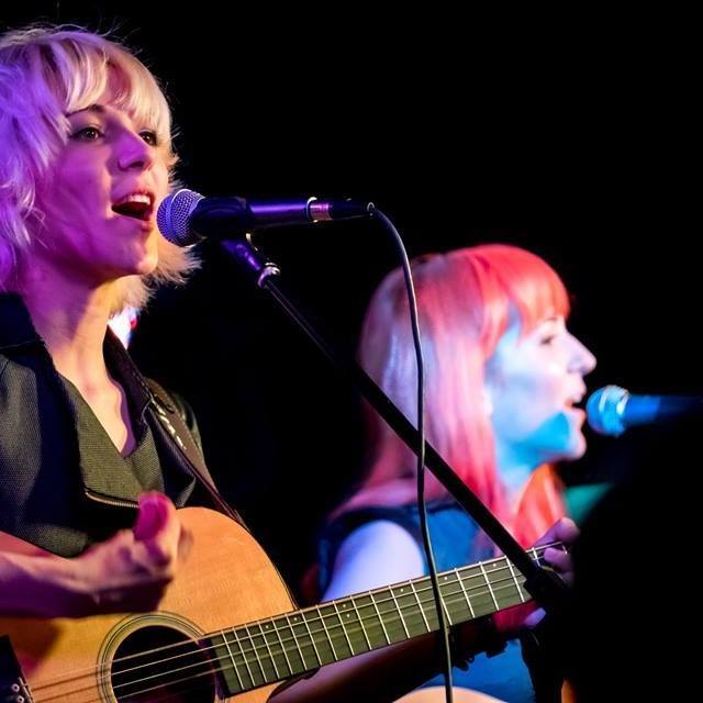 Album cover art for "That’s All Right, Mama" by MonaLisa Twins