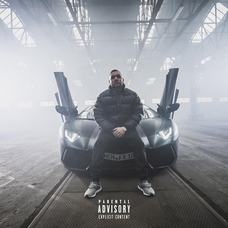 Album cover art for "HIGHLEVEL IGNORANZ" by Fler