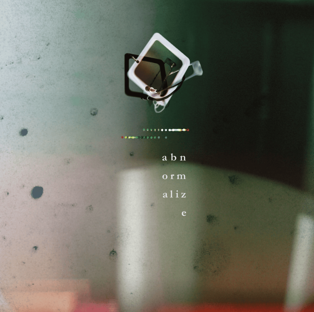 Album cover art for "abnormalize" by 凛として時雨 (Ling tosite sigure)