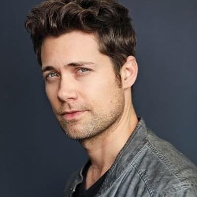 Photo of Drew Seeley