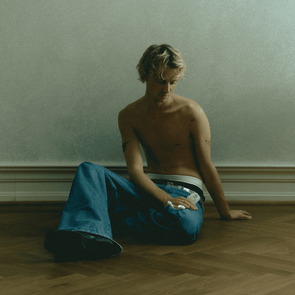 Album cover art for "Desperate Guy" by Isak Danielson