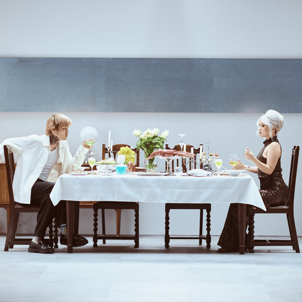 Album cover art for "ティファニーで朝食を (Breakfast at Tiffany’s)" by LANA
