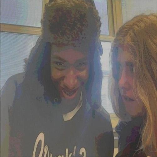 Album cover art for "Dead2me" by gunk