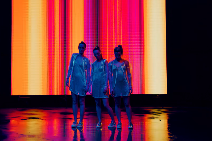 Album cover art for "Éclair éclair" by BB Brunes