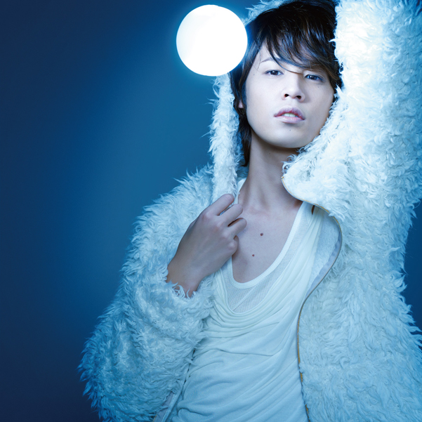 Album cover art for "ヒカリ、ヒカル (Hikari, hikaru)" by 宮野真守 (Mamoru Miyano)