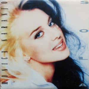 Album cover art for "Sola" by Mónica Naranjo