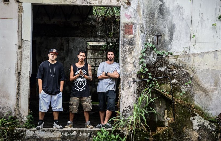Album cover art for "3030 - Entre a Carne e a Alma (Análise)" by Genius Brasil