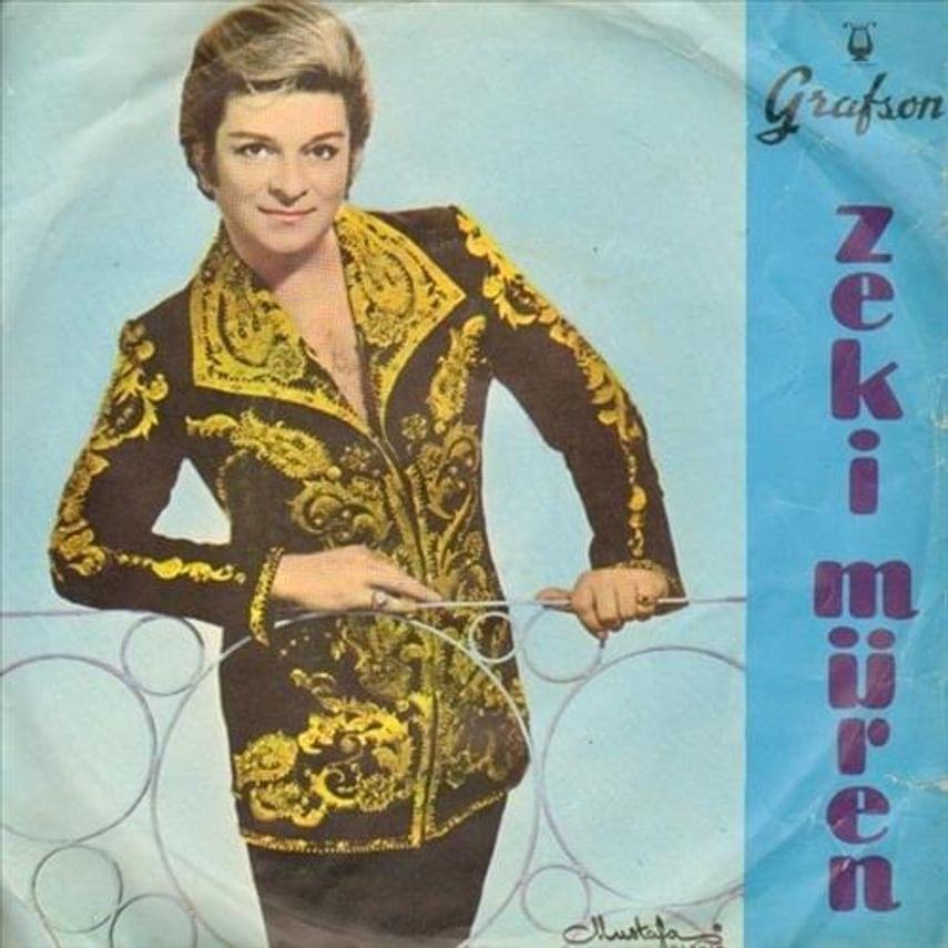 Album cover art for "Yıldızların Altında" by Zeki Müren