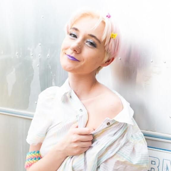 Jessica Lea Mayfield Profile Picture Photo of Jessica Lea Mayfield