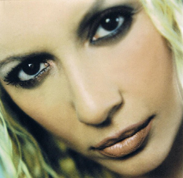 Album cover art for "Desconocida" by Marta Sánchez