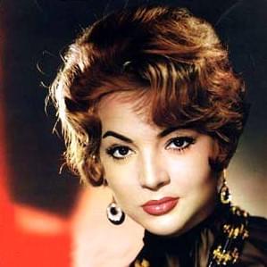 Photo of Sara Montiel