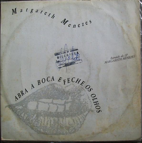 Album cover art for "Abra a Boca e Feche os Olhos" by Margareth Menezes