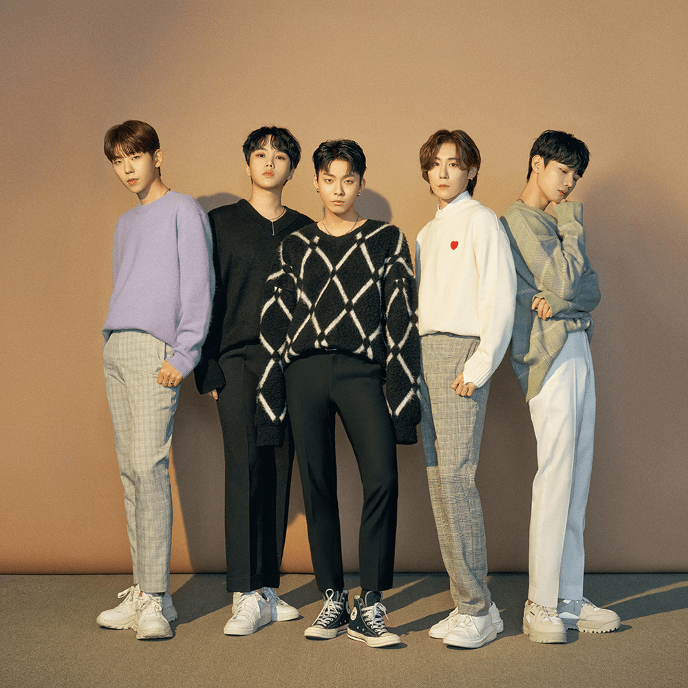 Cover image for D1CE (디원스)