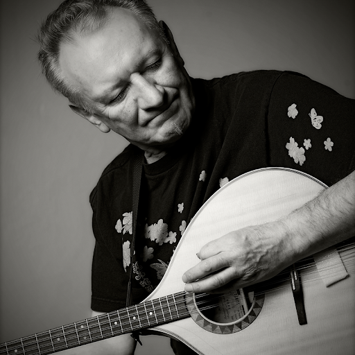Dónal Lunny Profile Picture Photo of Dónal Lunny