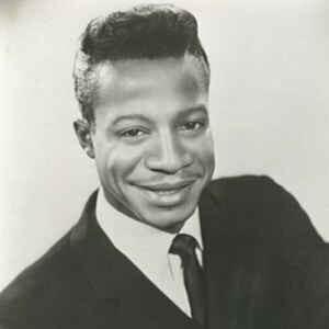Wade Flemons Profile Picture Photo of Wade Flemons